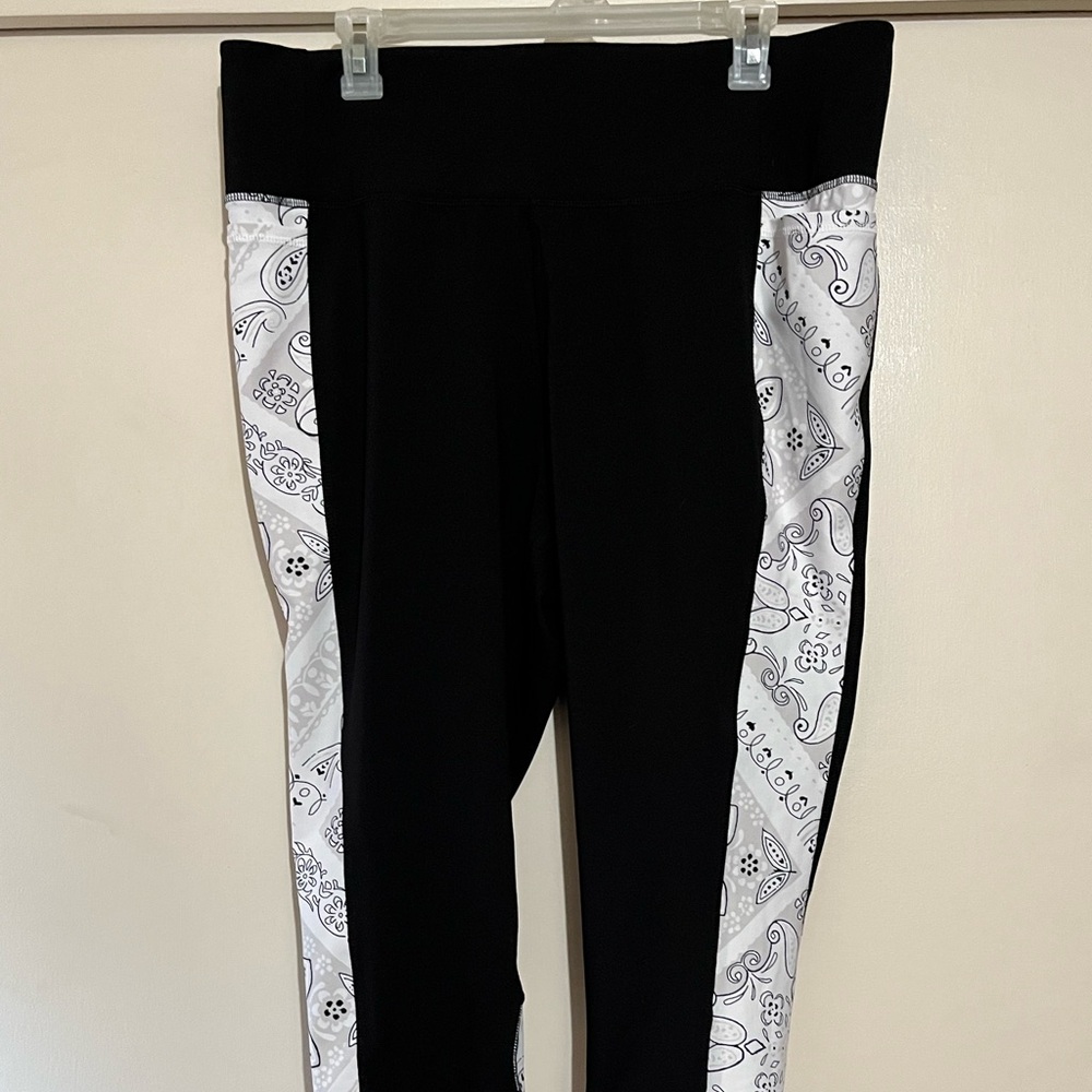LIVI active capri pants , size XL
